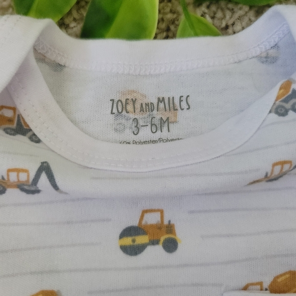 Baby Boy Construction Car Onesie (3-6 Months) - Picture 4 of 4